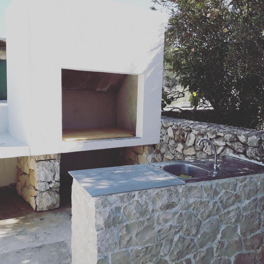 Villa Dalmatian Child With Swimming Pool, Close To The Beach Vinišće Buitenkant foto